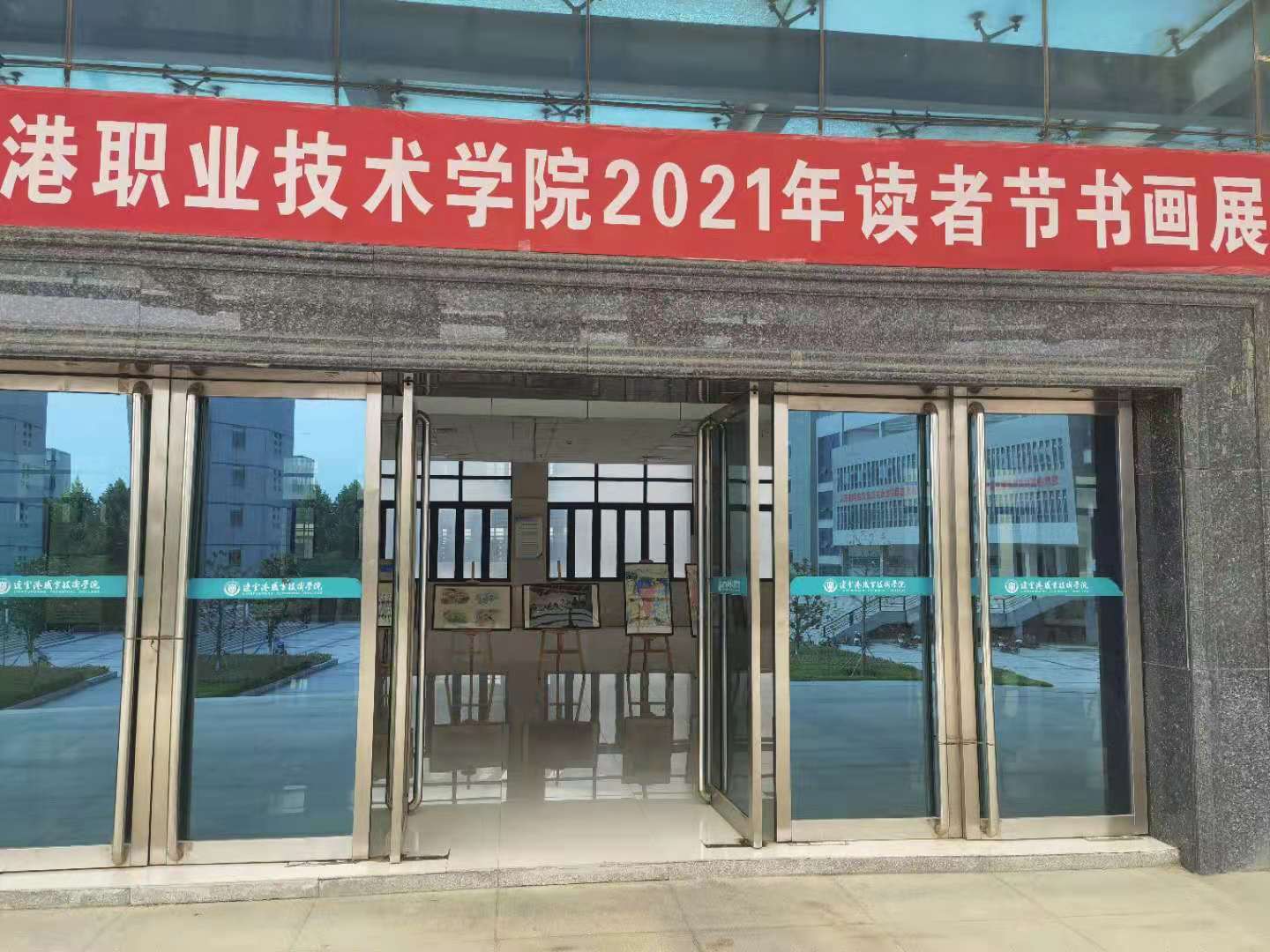 01.jpg