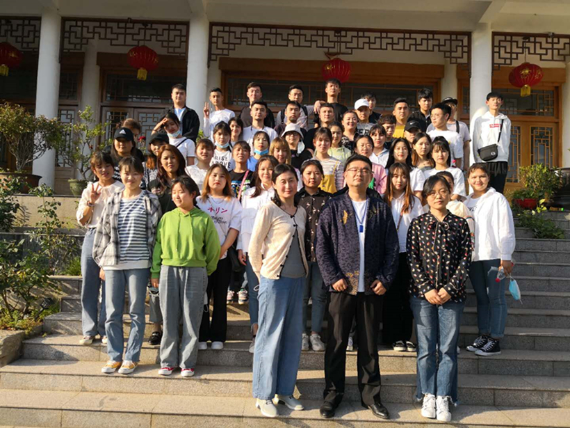 图3茶艺专场研学师生合影_副本3.jpg